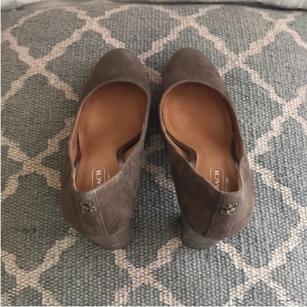 COACH Ophelia Suede and Embossed Croc Heels Size 6.5